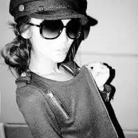 女生头像吸烟超拽霸气微信头像图片大全
