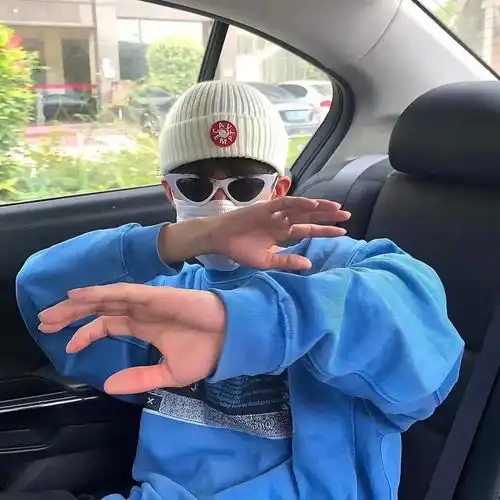 新的头像来找你啦
