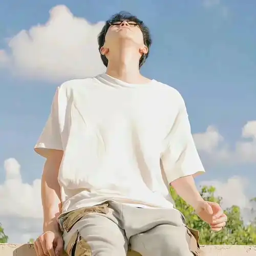 2023最新小清晰恩爱真人情侣头像
