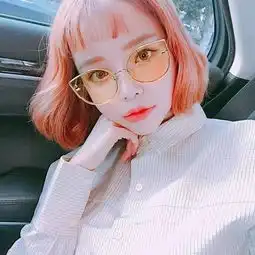 今年最受欢迎的一款短发时尚百搭显高,让你减龄10岁
