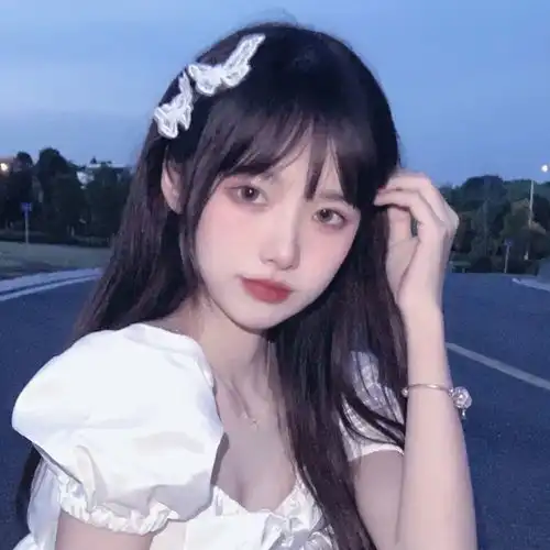 头像甜甜的可爱的女生头像
