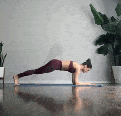 练习瑜伽倒立之前,该怎样热身
