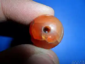 包老辽金老红玛瑙珠子
