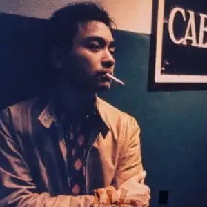 张国荣抽烟头像图片张国荣经典qq头像
