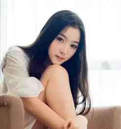 鹅蛋脸女生气质发型推荐
