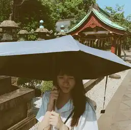 公开恋情22岁徐娇大方晒游玩照,右手中指戴戒指毫不避讳
