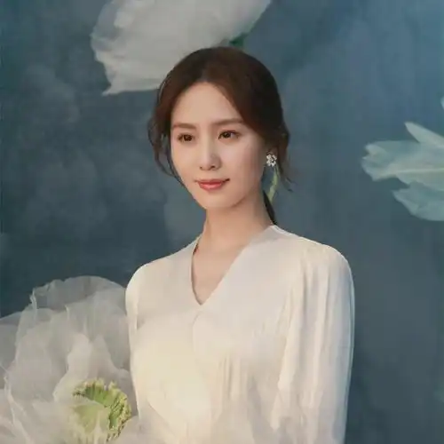 8位拥有美人痣的女星刘诗诗灵气热巴风情,曹颖变蛇精脸
