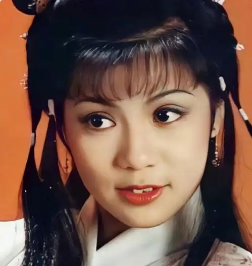 6大版本的黄蓉朱茵最美,翁美玲成经典,金庸最满意的却是周迅
