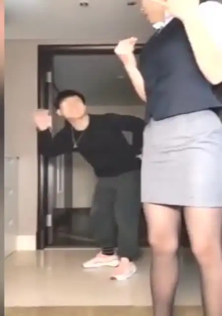 美女,抢闺蜜男朋友,你还有理了
