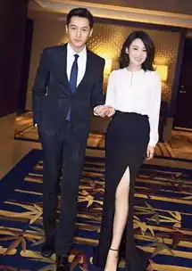 她是荧幕上的寡妇专业户,如今45岁单身养女,却美得风情万种
