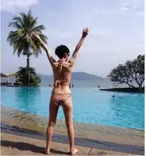 2010年4月,孙丽雅和齐秦在国注册结婚
