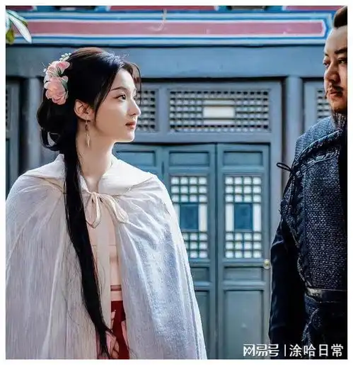 王楚然评论区吵起来,网友争执不断,难道真的是网友们善变了
