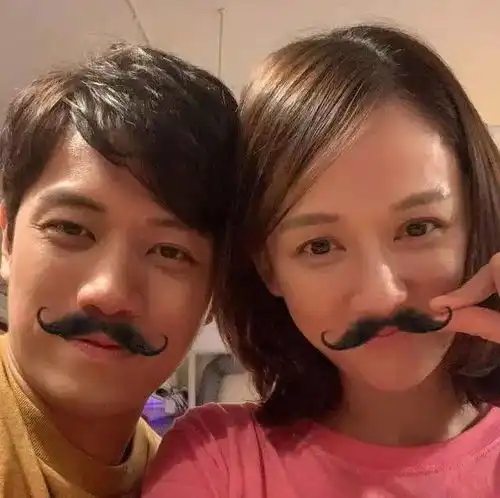 在一起没多久就要分了陈乔恩凌晨发文被疑情变,艾伦晒亲密合照力破分手传闻
