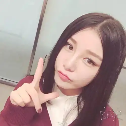 音乐少女本兮17岁就爆红网络,为何在22岁突然离世
