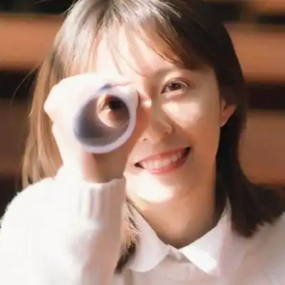 微信女生头像高冷霸气,风情万种走路带风
