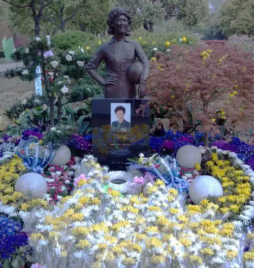 中国女排唯一上将,女排精神代表,去世后骨灰中发现数枚钢钉
