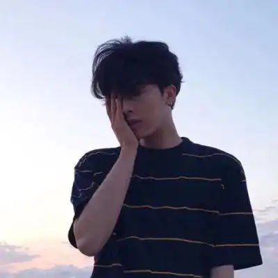 在学校里,作文不会写,老师竟然这样做
