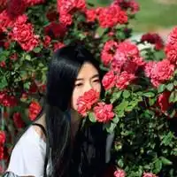 大头像女生唯美伤感如花美眷,抵不过似水流年
