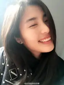 最美门将赵丽娜退出国家队私房美照一览
