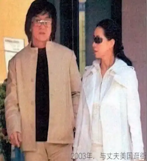 成家班大掌柜林凤娇,不嫌弃成龙出轨,是情根深种还是另有所图
