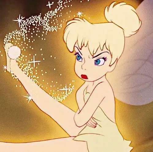 头像想去快乐里躲一躲
