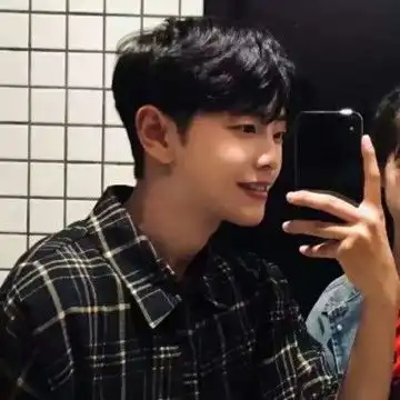 手机遮脸情侣头像
