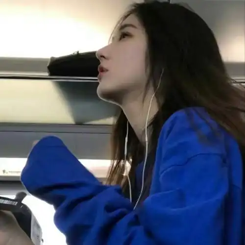 爆笑经典搞笑笑话女孩表白我喜欢你很久了,你可以做我女朋友吗
