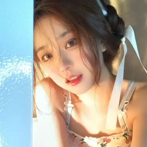 私藏很久的高级小众文案
