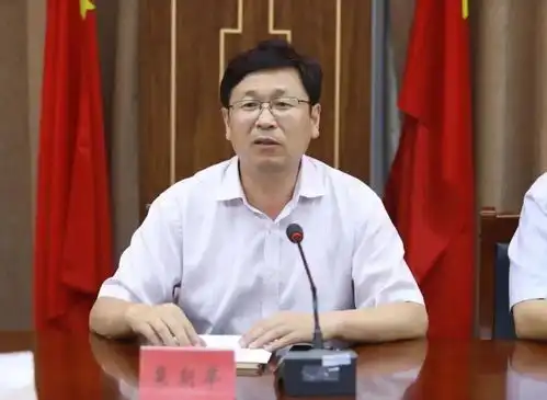 著名影星企业家李亚鹏一行到商丘古城旅游区洽谈文旅项目
