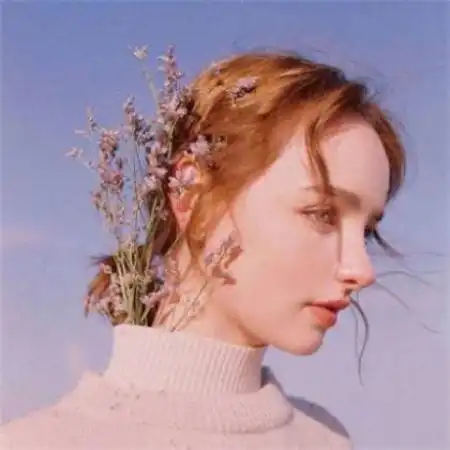 2020最新独特好看的欧美女生头像气质唯美图片
