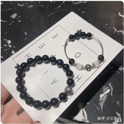 有哪些特别的情侣手链可以选
