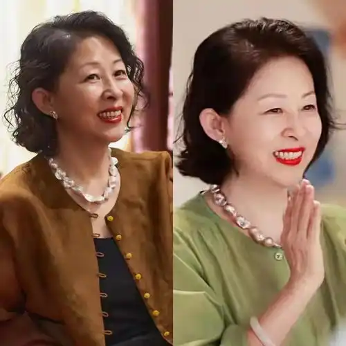 这是我见过最得体的中年女人不烫小卷发不穿老年装,优雅减龄
