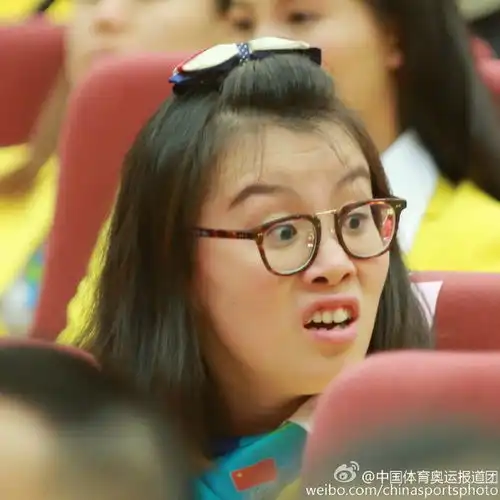 傅园慧又贡献一波表情包
