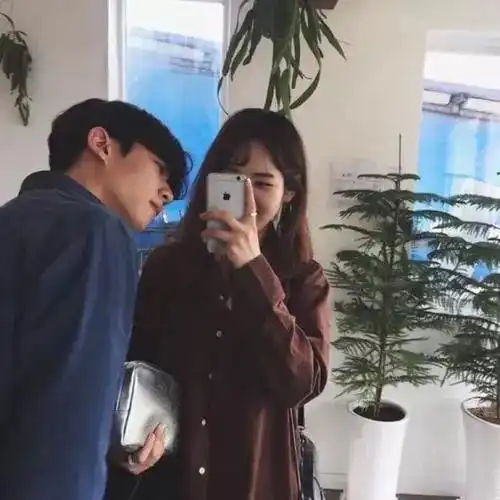 老公生病,婆婆坚持要生二胎,还要求我伺候她坐月子
