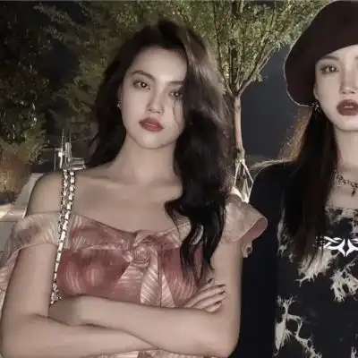 官方拿图,不想公开的高级感闺蜜头女生头像我要个性网
