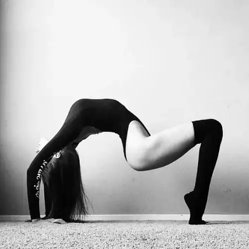 最美瑜伽女神summerperez,从抑郁少女到二胎辣妈
