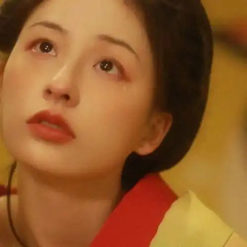 港风女生头像物是人非事事休,欲语泪先流
