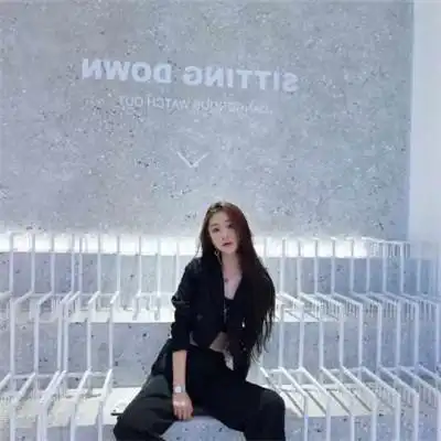 时尚潮流情侣头像图片爱情让自己忘记悲伤
