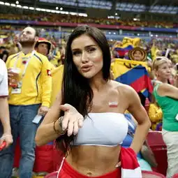 国际足联出新规,禁止电视台扑捉性感女观众
