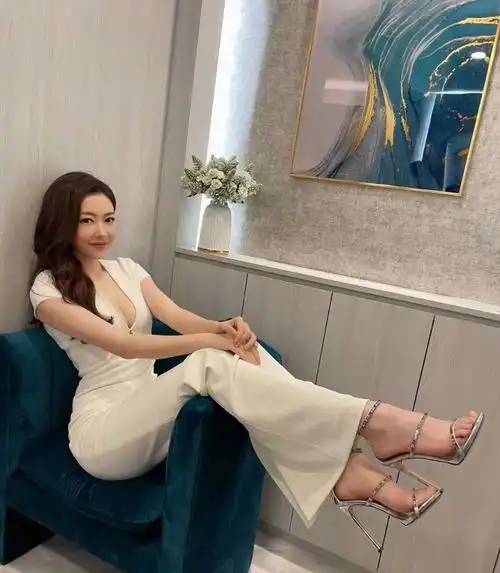 安徽女婿郭富城52岁娶30岁小妻子方媛,岳母比他小4岁

