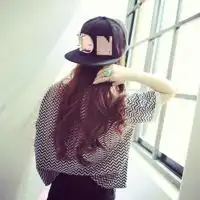 有没有像这样的女生头像,拜托了
