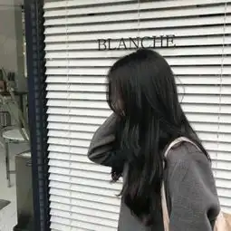 侧脸女生头像意境唯美有气质图片
