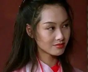 她是最美紫霞仙子,曾因小狗与丈夫结缘,今50岁仍美如少女
