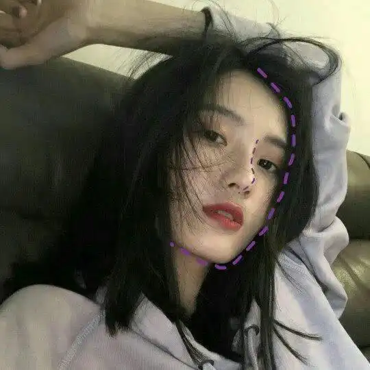 12条很拽的霸气句子有时间绝望,还不如去吃个美食睡个好觉
