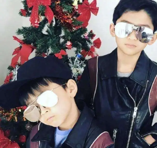 谢振轩被问是否希望妈妈再嫁对此他只说了七个字网友好心疼
