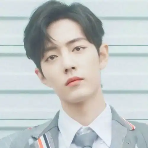 爱豆全屏壁纸哇
