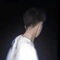 2018好看的男生头像到口罩人,玩手机的
