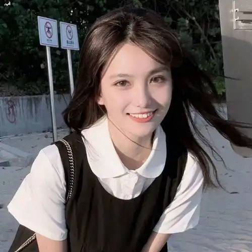 真人女生头像我没有熬夜只是一不小心等消息等到了天亮
