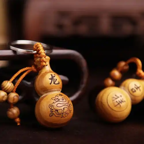 招财.辟邪.保平安葫芦钥匙扣十二生肖守护神桃木挂件饰品转运礼品
