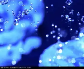 蓝色背景前发光的水晶钻石图片免费下载编号5076252红动网
